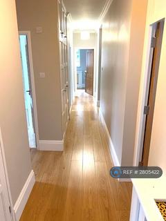 3 bedroom flat to rent, Norman House, London, SW8