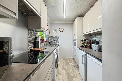 2 bedroom chalet for sale, Hogben Close, Lyminge