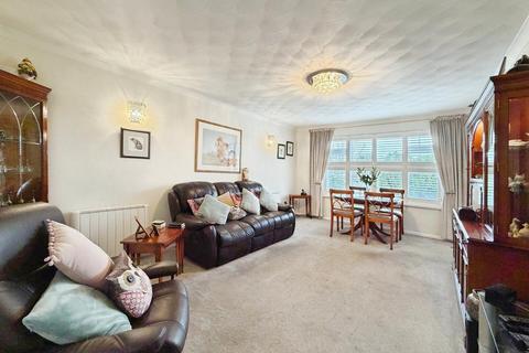 2 bedroom chalet for sale, Hogben Close, Lyminge