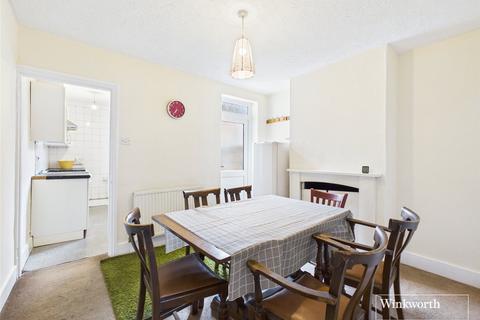 2 bedroom terraced house to rent, Cannon Street, Reading, Berkshire, RG1