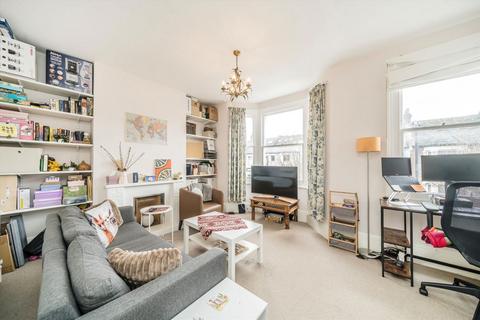 2 bedroom flat to rent, Bridgman Road, London W4