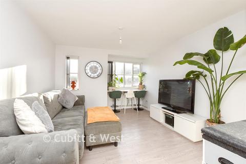 2 bedroom ground floor flat for sale, Garlands Road, Redhill, Surrey