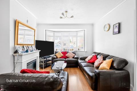 3 bedroom semi-detached house for sale, Wimborne Avenue, Redhill