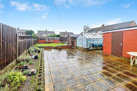 3 bedroom semi-detached house for sale, Matlock Drive, North Hykeham, Lincoln