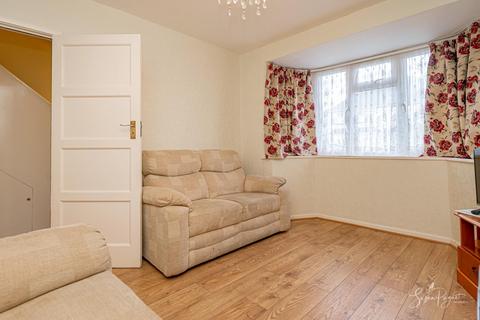 2 bedroom semi-detached house for sale, St. Michael's Avenue, Ryde