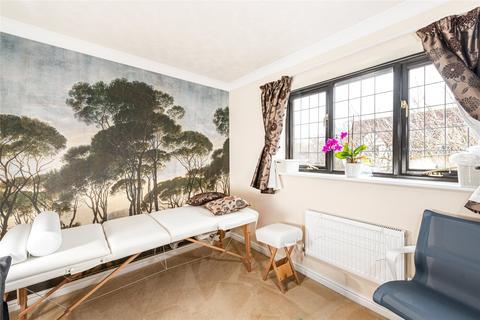 4 bedroom detached house for sale, Berrystead, Caldecotte, Milton Keynes, Buckinghamshire, MK7