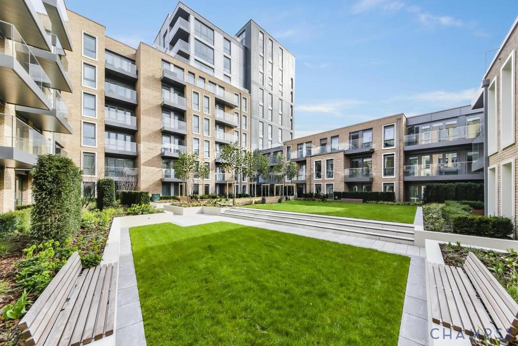 2 bed flat for sale Leamore Street, London W6