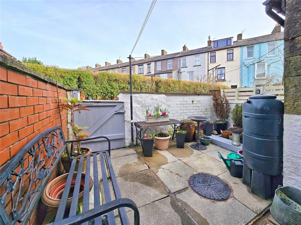 Rear Patio Garden