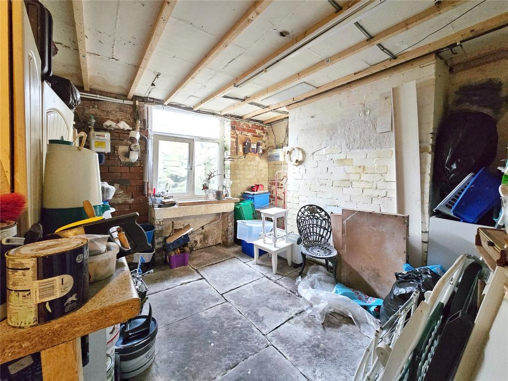 Spacious Cellar