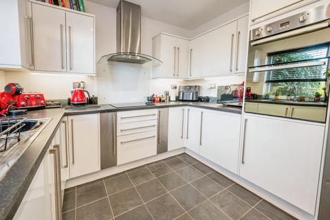 3 bedroom semi-detached house for sale, Sycamore Road, Worcester