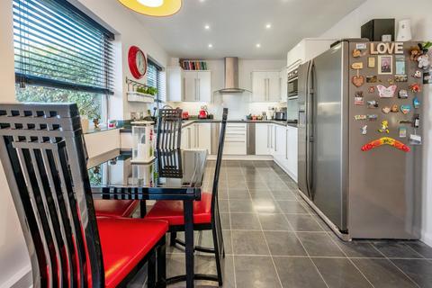 3 bedroom semi-detached house for sale, Sycamore Road, Worcester