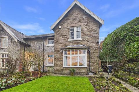 3 bedroom end of terrace house for sale, Green Lane, Buxton