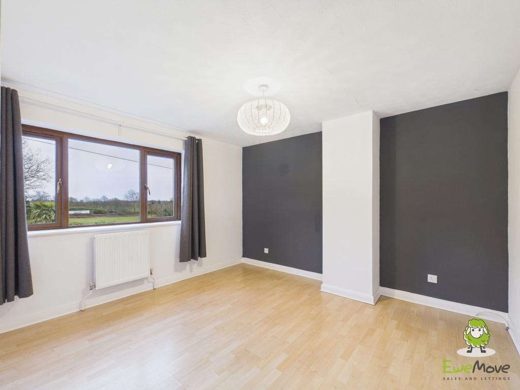 Ewe Move Basingstoke Wokefield Row Bedroom Two