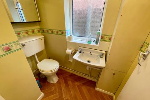 4 bedroom detached house for sale, Lansdowne Road, Luton, Bedfordshire, LU3 1EE
