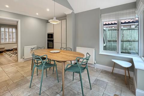 3 bedroom end of terrace house to rent, Brook Street, Woodbridge, IP12
