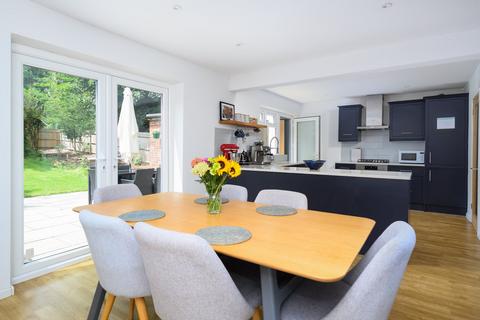 4 bedroom end of terrace house for sale, Locke King Road, Weybridge, KT13