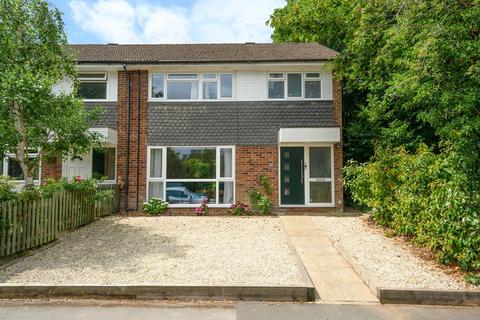 4 bedroom end of terrace house for sale, Locke King Road, Weybridge, KT13