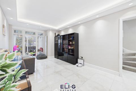 4 bedroom semi-detached house for sale, Golders Manor Drive, NW11