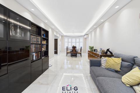 4 bedroom semi-detached house for sale, Golders Manor Drive, NW11