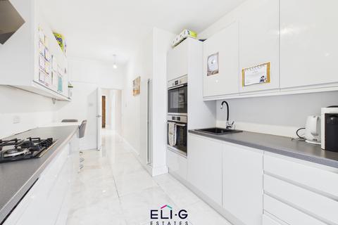 4 bedroom semi-detached house for sale, Golders Manor Drive, NW11