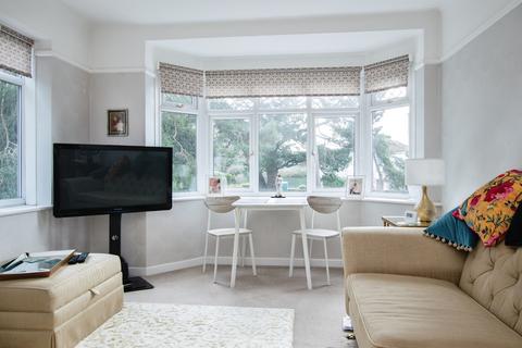 2 bedroom flat for sale, Knyveton Road, Bournemouth