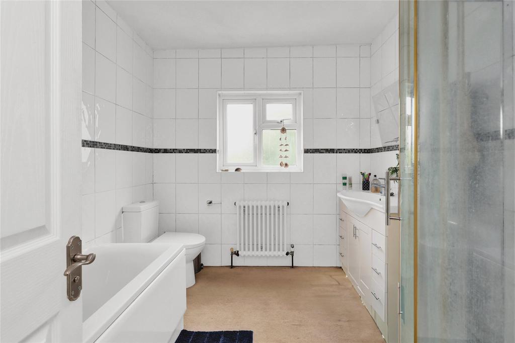 Bath/Shower Room