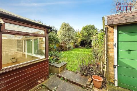 2 bedroom bungalow for sale, Oakcroft Gardens, Littlehampton, West Sussex