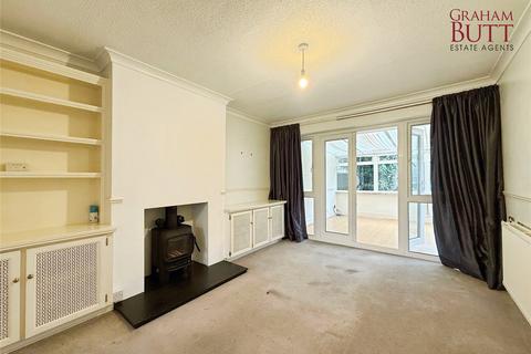 2 bedroom bungalow for sale, Oakcroft Gardens, Littlehampton, West Sussex