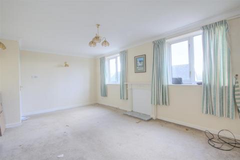 3 bedroom detached house for sale, Lowfield Crescent, Silsden