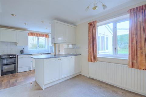 3 bedroom detached house for sale, Lowfield Crescent, Silsden