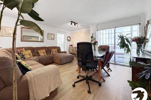 2 bedroom flat to rent, Erebus Drive, London, SE28