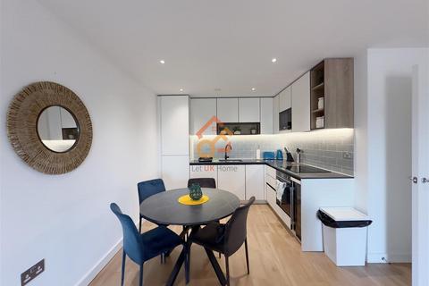 2 bedroom flat for sale, Fairbank House, 13 Beaufort Square, London NW9