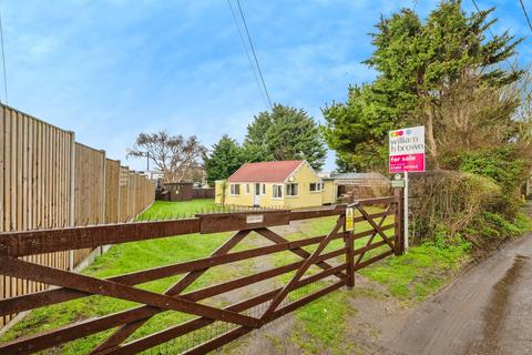 2 bedroom detached bungalow for sale, Newport, Hemsby, Great Yarmouth