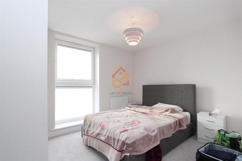 1 bedroom flat for sale, Montagu House, Padworth Avenue, Kennet Island, Reading, RG2