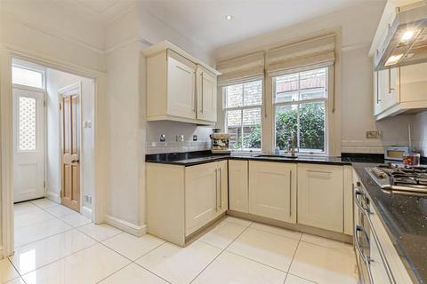2 bedroom maisonette for sale, Winchester Road, Twickenham, TW1