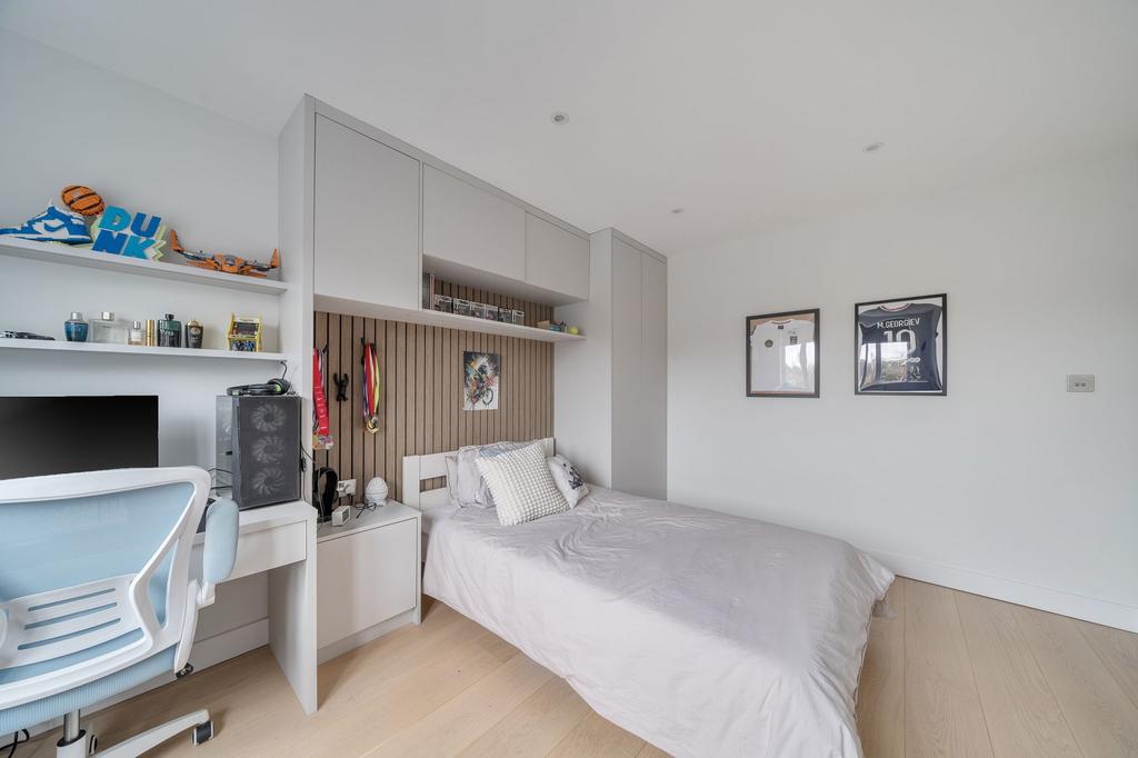 Rear Bedroom