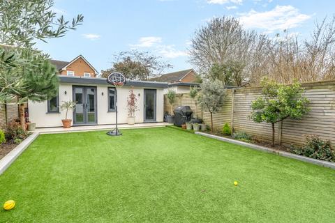 4 bedroom semi-detached house for sale, Dysart Avenue, Kingston Upon Thames, KT2