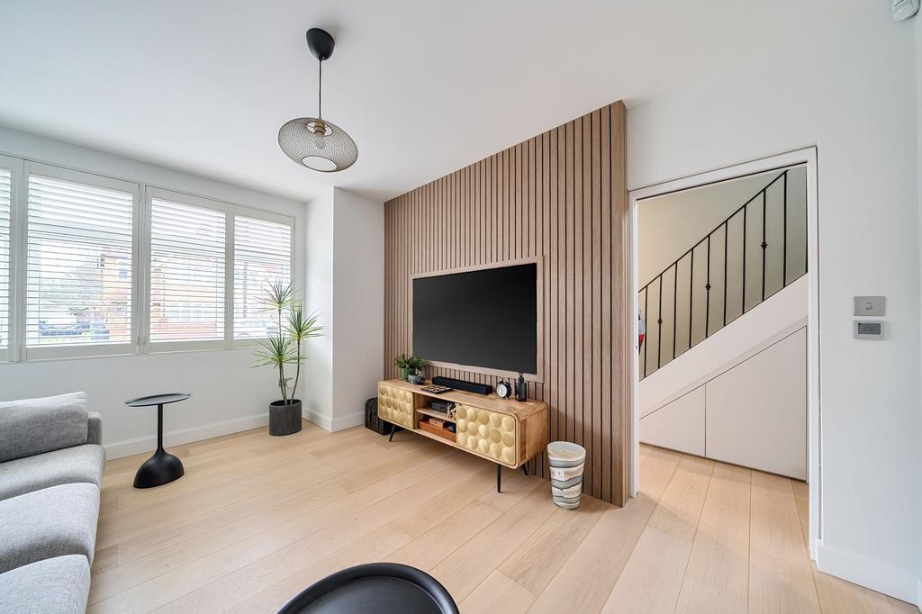 Front Reception/Lounge