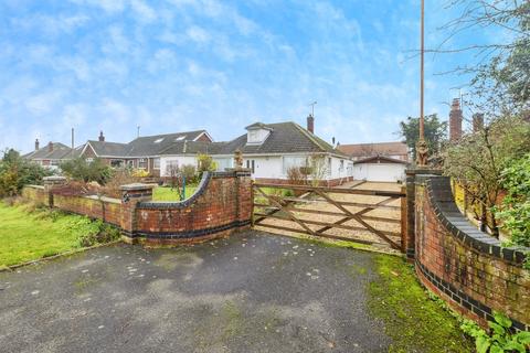 3 bedroom detached house for sale, Croft Lane, Bassingham, Lincoln
