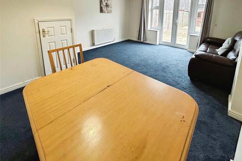 3 bedroom terraced house to rent, Duckham Court, Coundon, Coventry, CV6