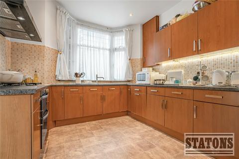 4 bedroom detached house for sale, Chase Side, London, N14