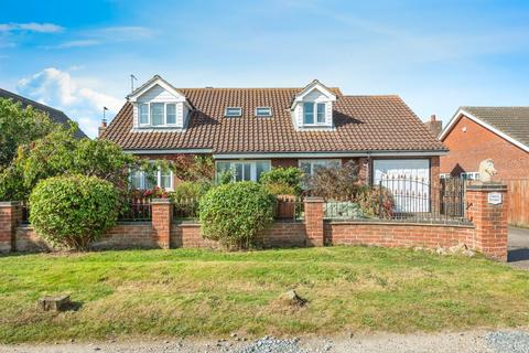 5 bedroom detached house for sale, Penguin Road, Scratby, Great Yarmouth