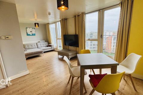 2 bedroom apartment to rent, Mason Way, Park Central