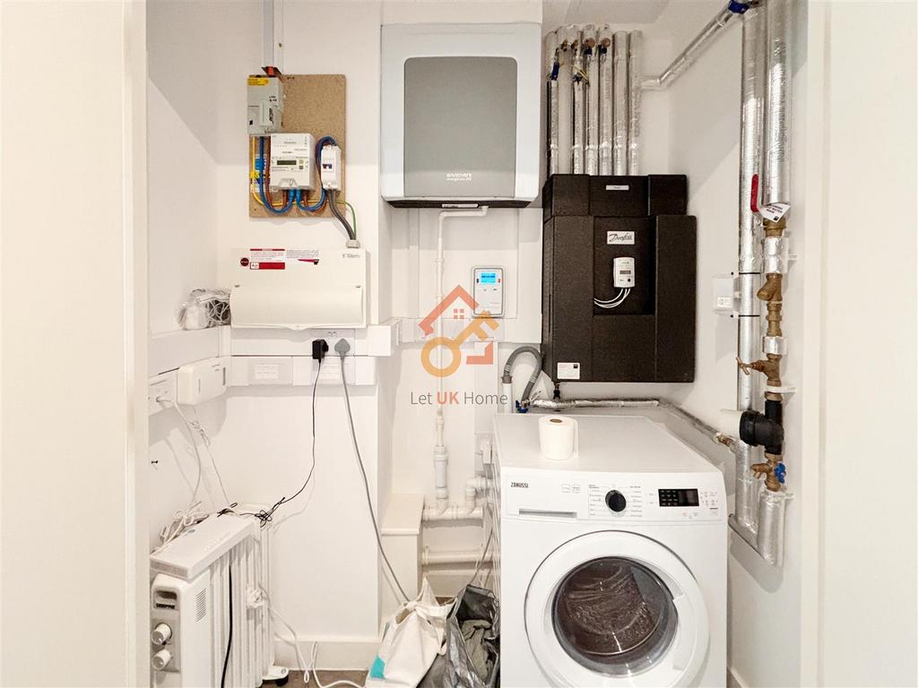 Utility room, utility