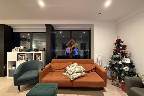 3 bedroom flat for sale, Marco Polo Tower, 6 Bonnet Street, London E16