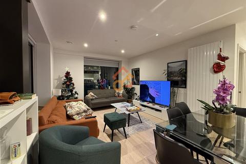 3 bedroom flat for sale, Marco Polo Tower, 6 Bonnet Street, London E16