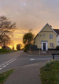 3 bedroom end of terrace house to rent, Chatten Close, Beccles NR34