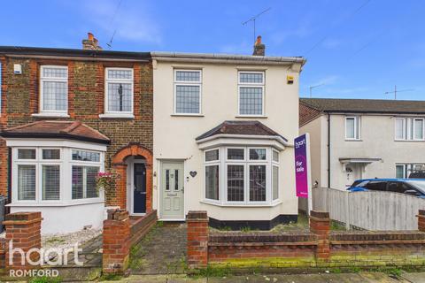 undefined, Cross Road, Romford, RM7 8AU