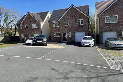 Clos Y Gat, Gorslas, Llanelli