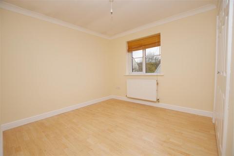 undefined, Ruxley Close, Swindon SN4